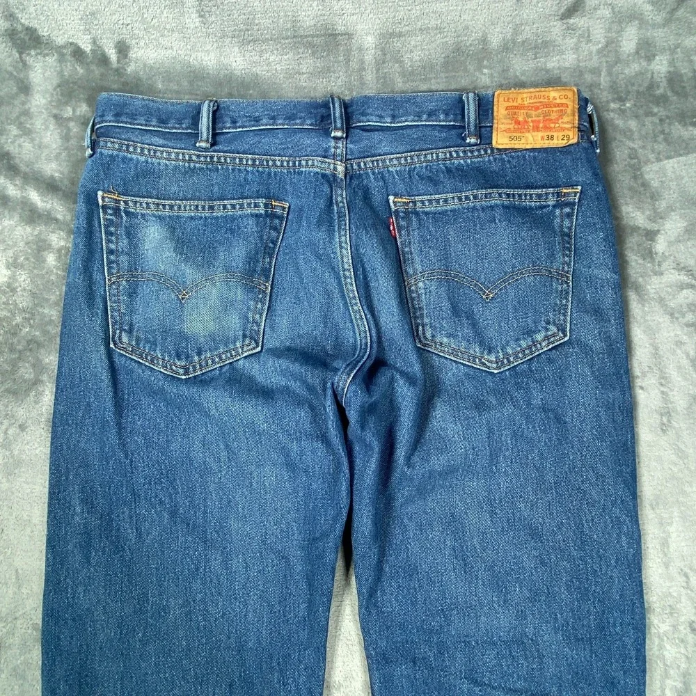 Levis 505 Regular Fit Straight Leg Jeans Mens 38x28 Blue Stretch Denim Fade EUC‎